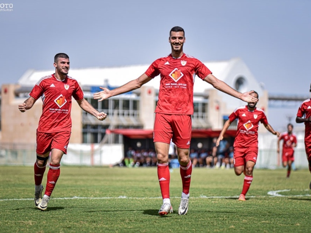 גנאיים (נזיה סולטאן)